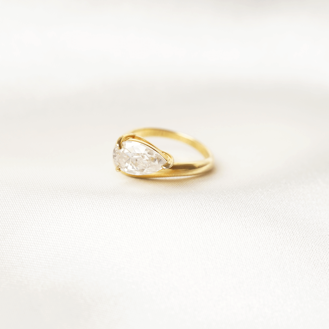 Cyra Pear Solitaire