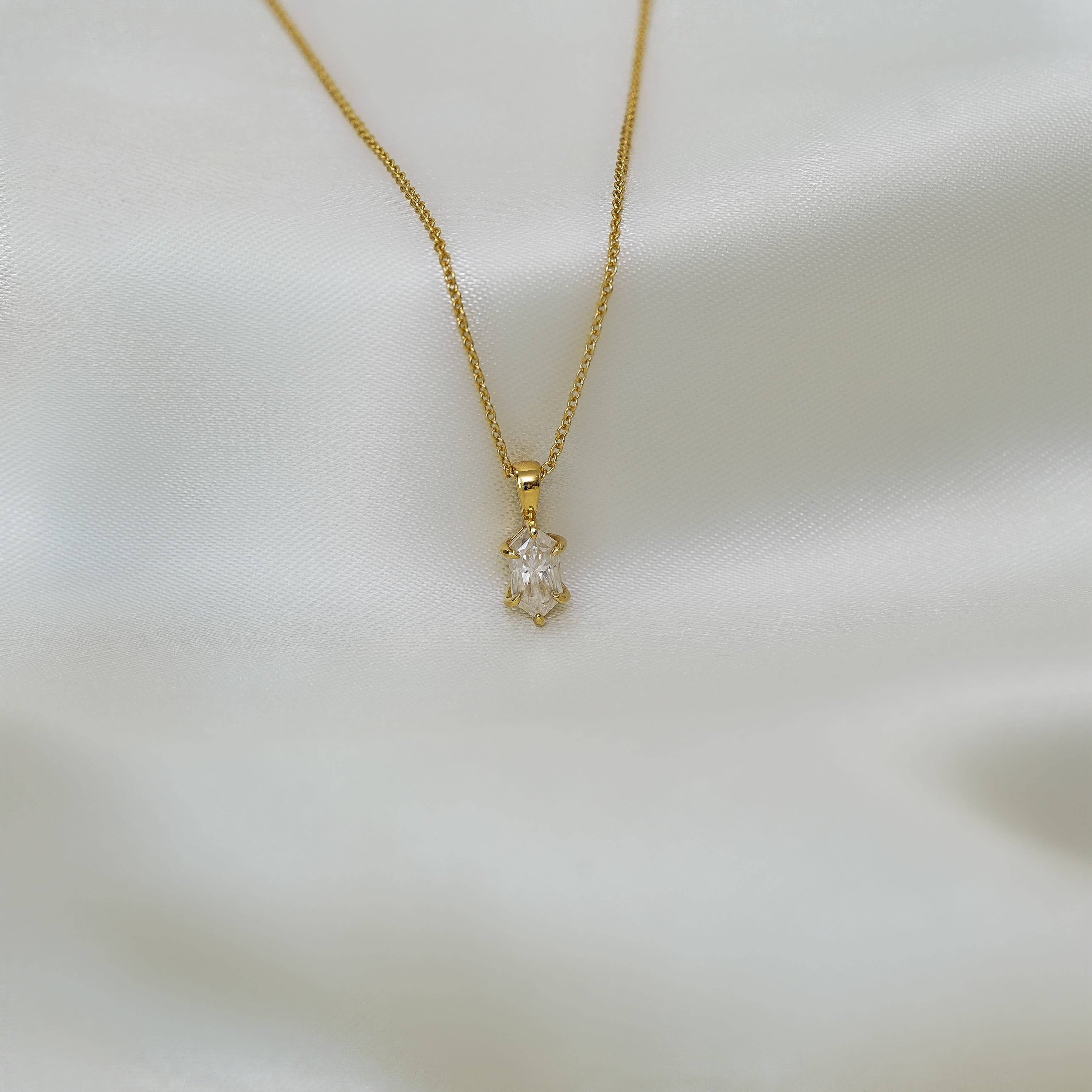 Estera Dutch Marquise Necklace