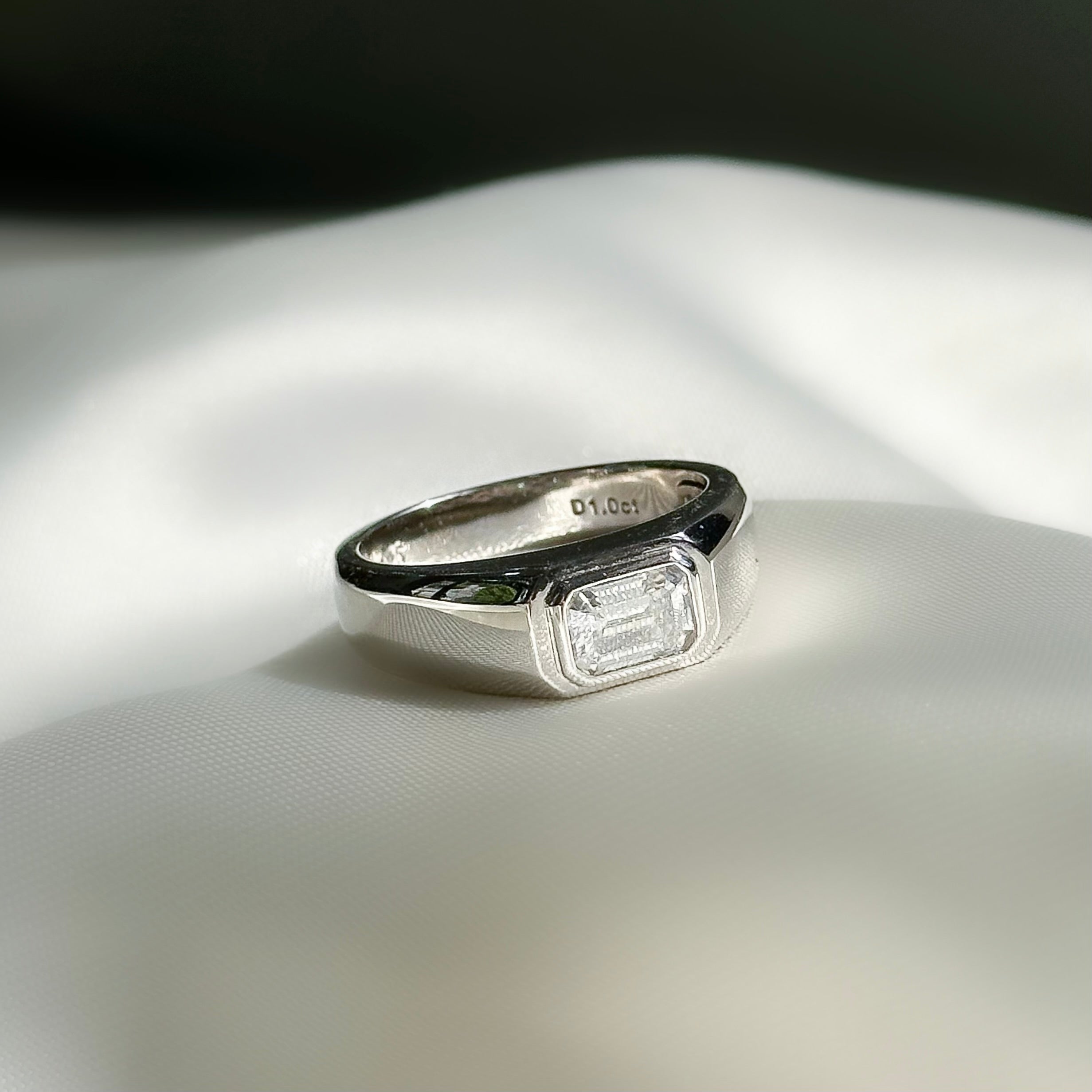 Alistair Men's Signet