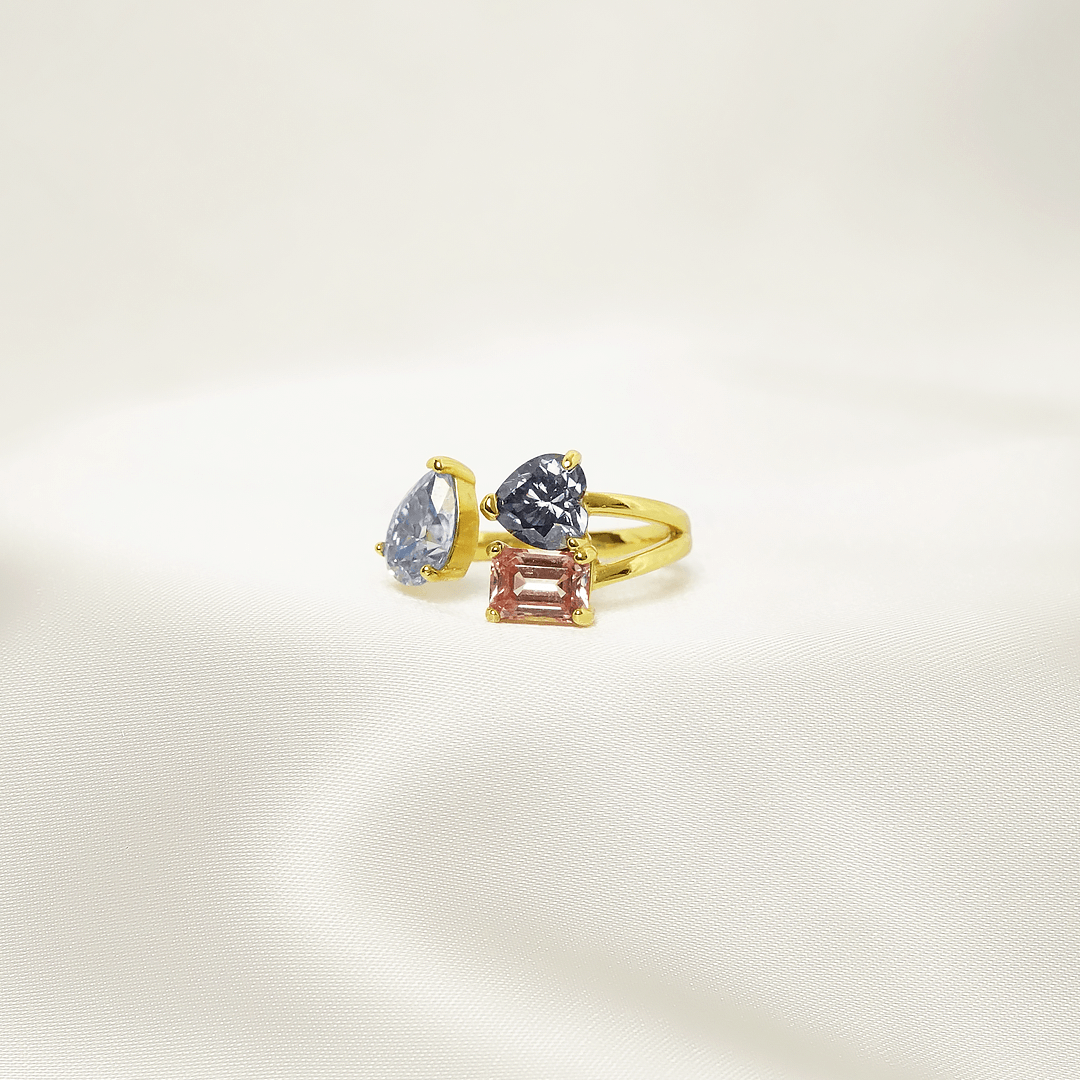 Mira Three-Stone Ring