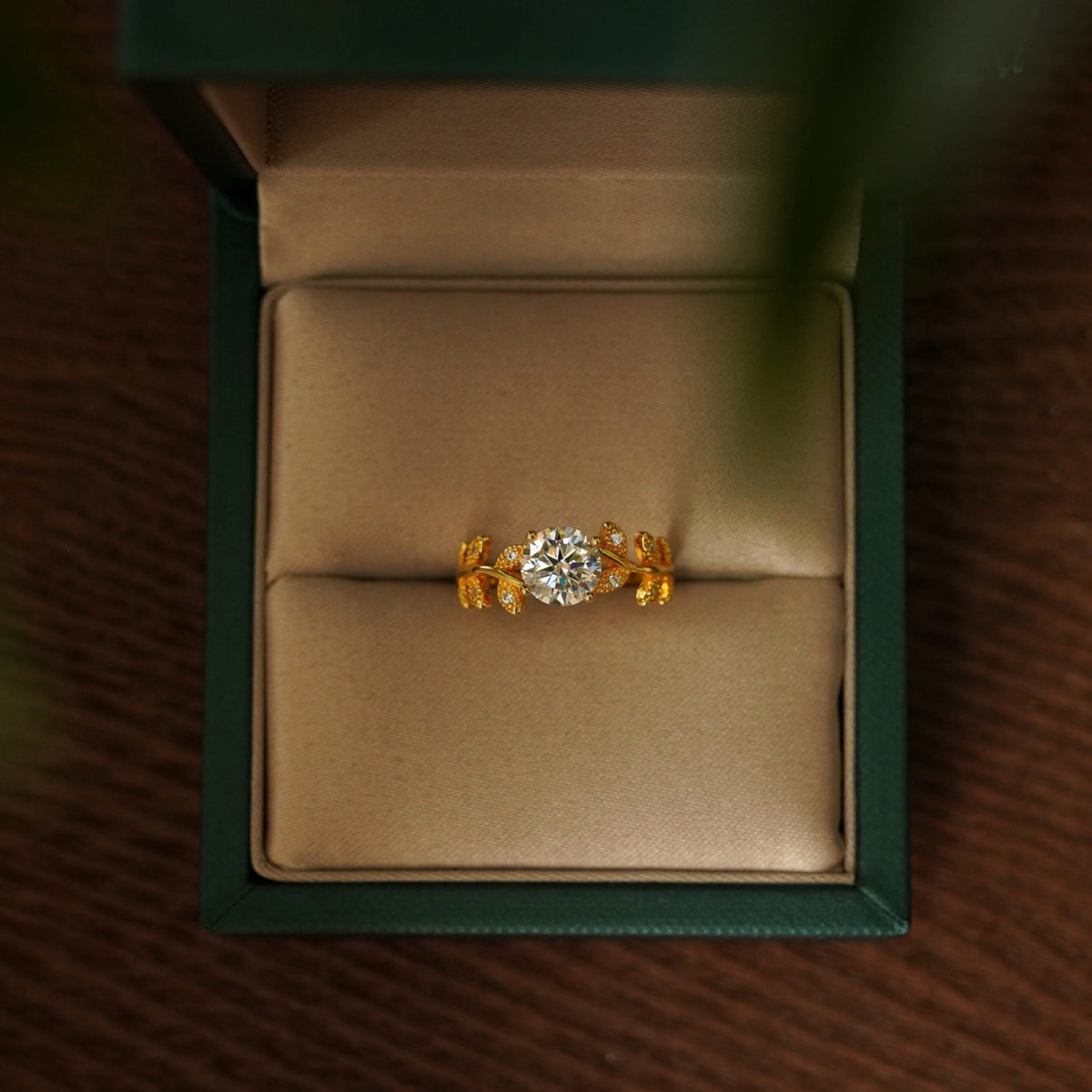 Round Leaf Ring