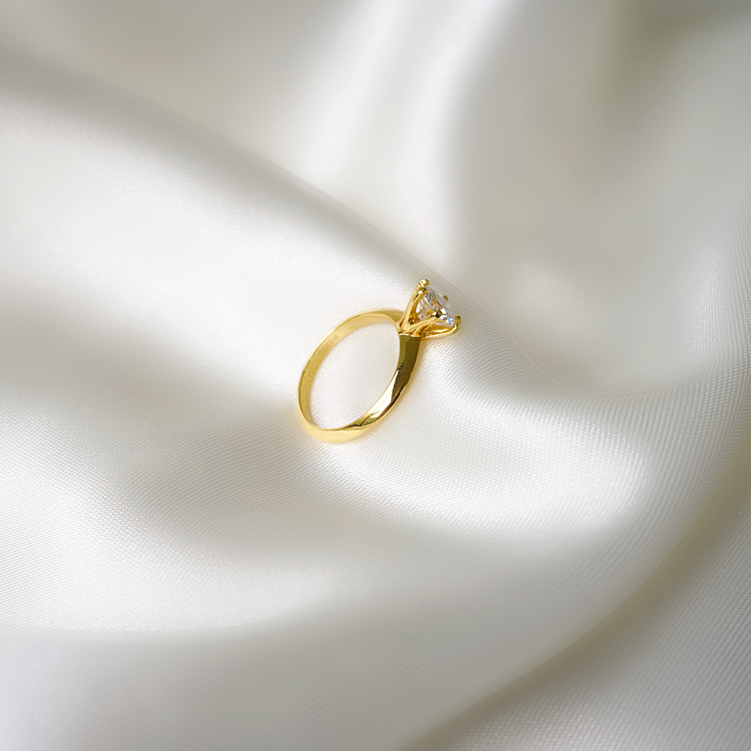 Selene Classic Solitaire Ring