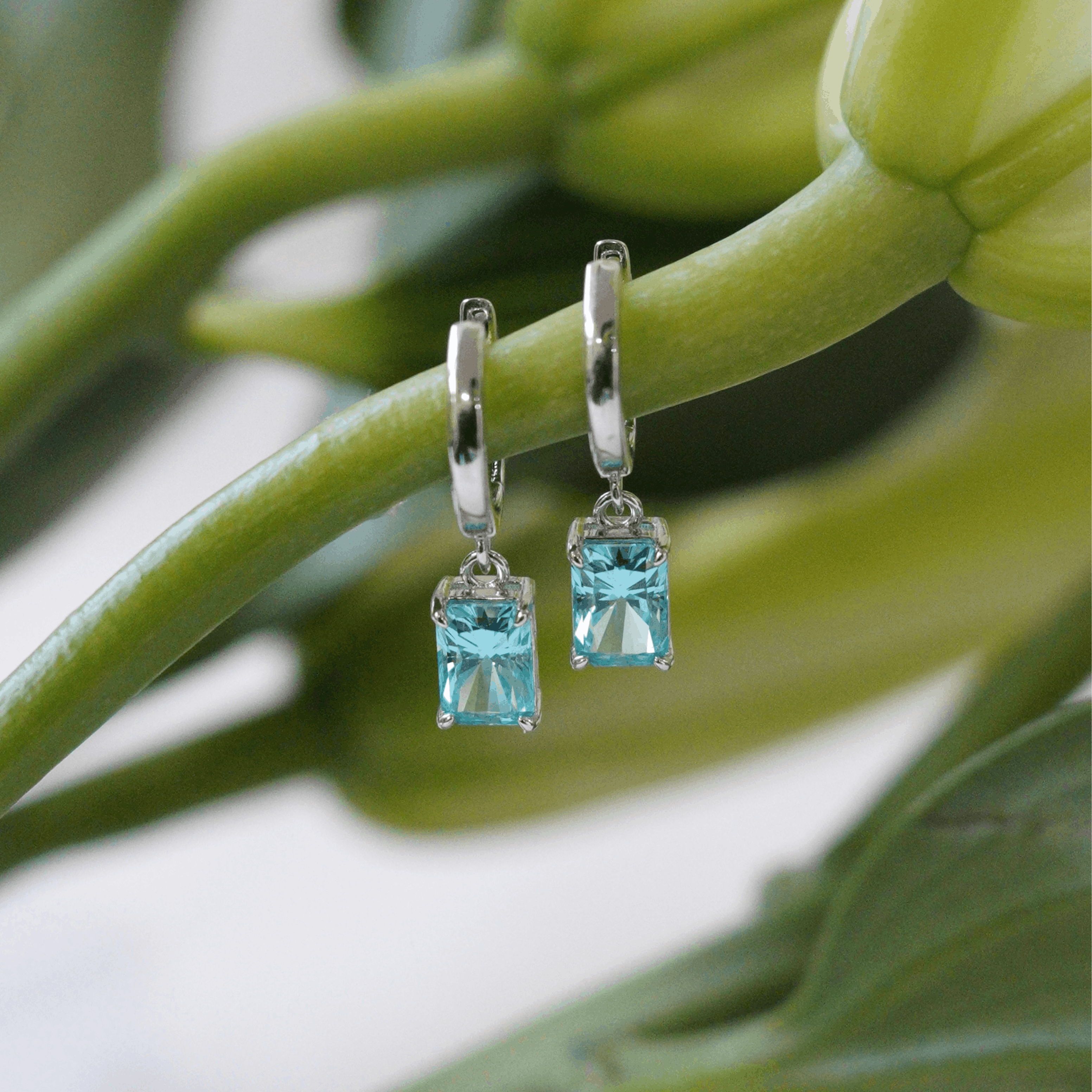 Elise Dangling Earrings (Paraiba)