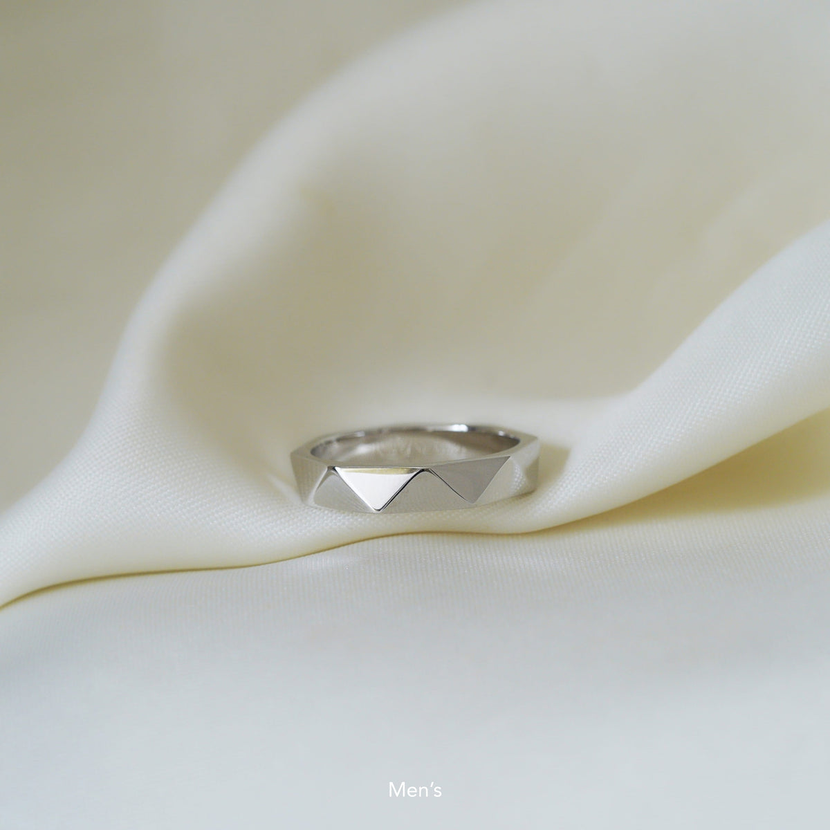 Valence Couple Ring