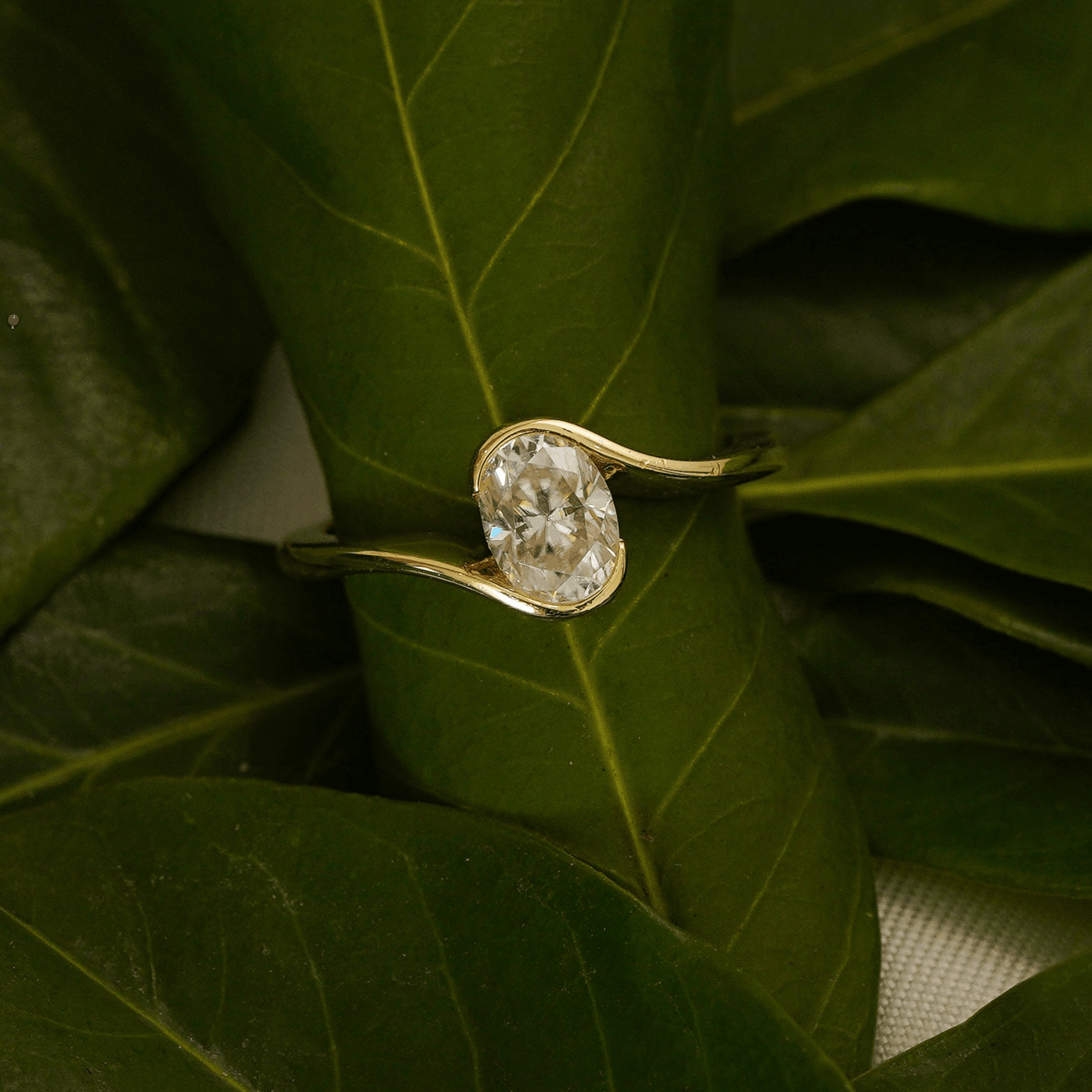 Heira Oval Ring