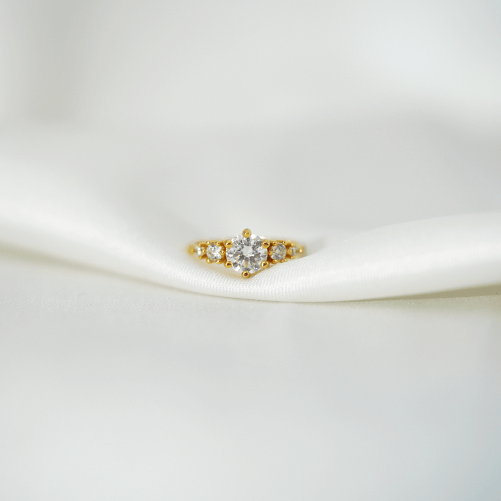 Avenora Ring