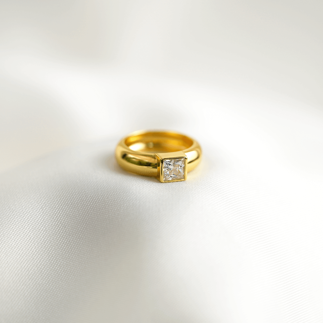 Caelis Princess Cut Bezel Ring
