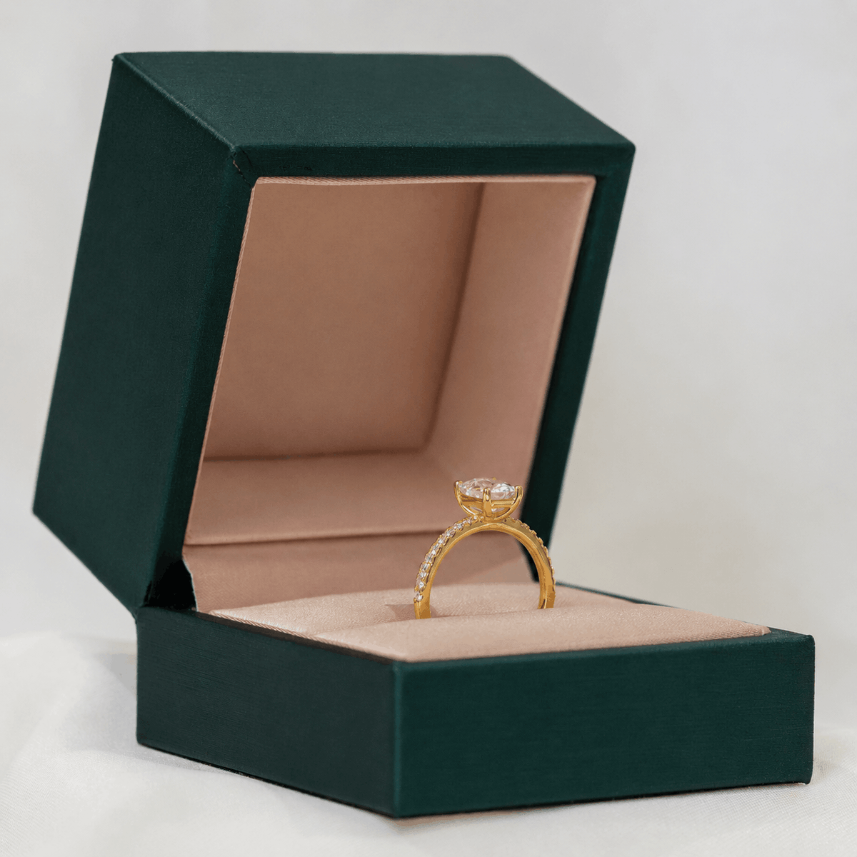 Clementine Pavé Ring (100-Flowers)