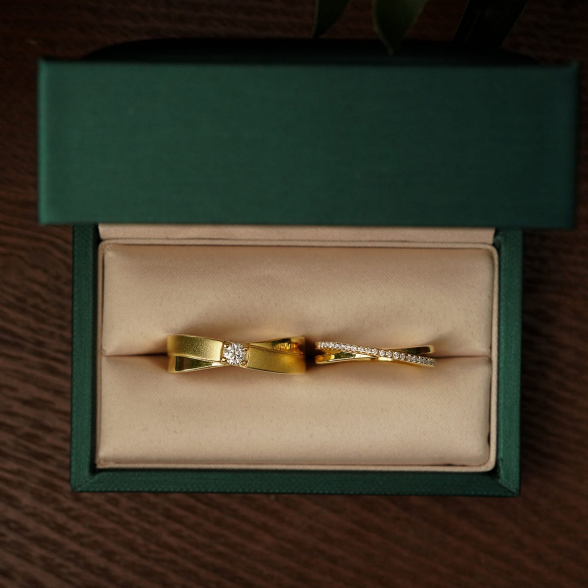 Eris Couple Ring