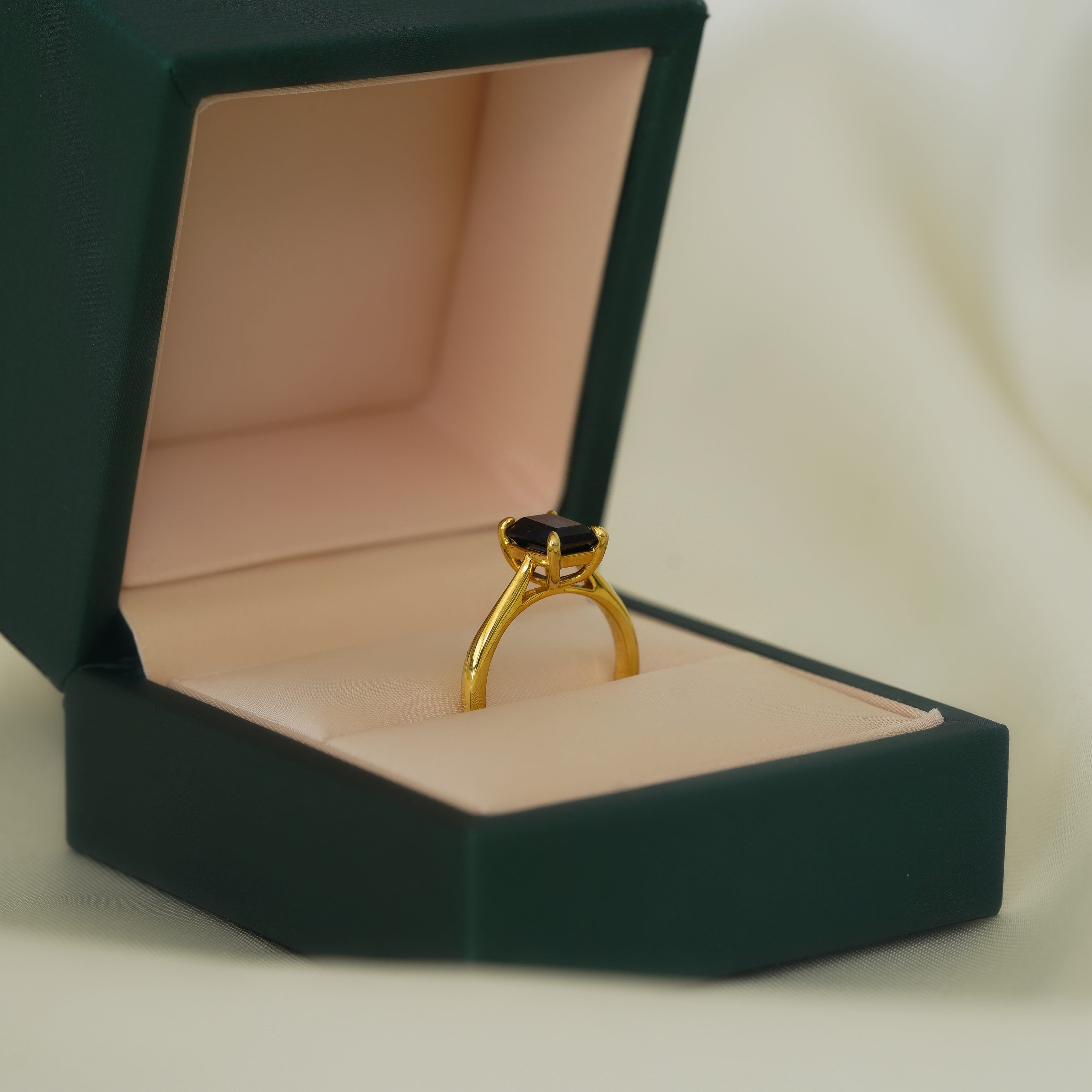 Lab Sapphire Solitaire (Emerald Cut)