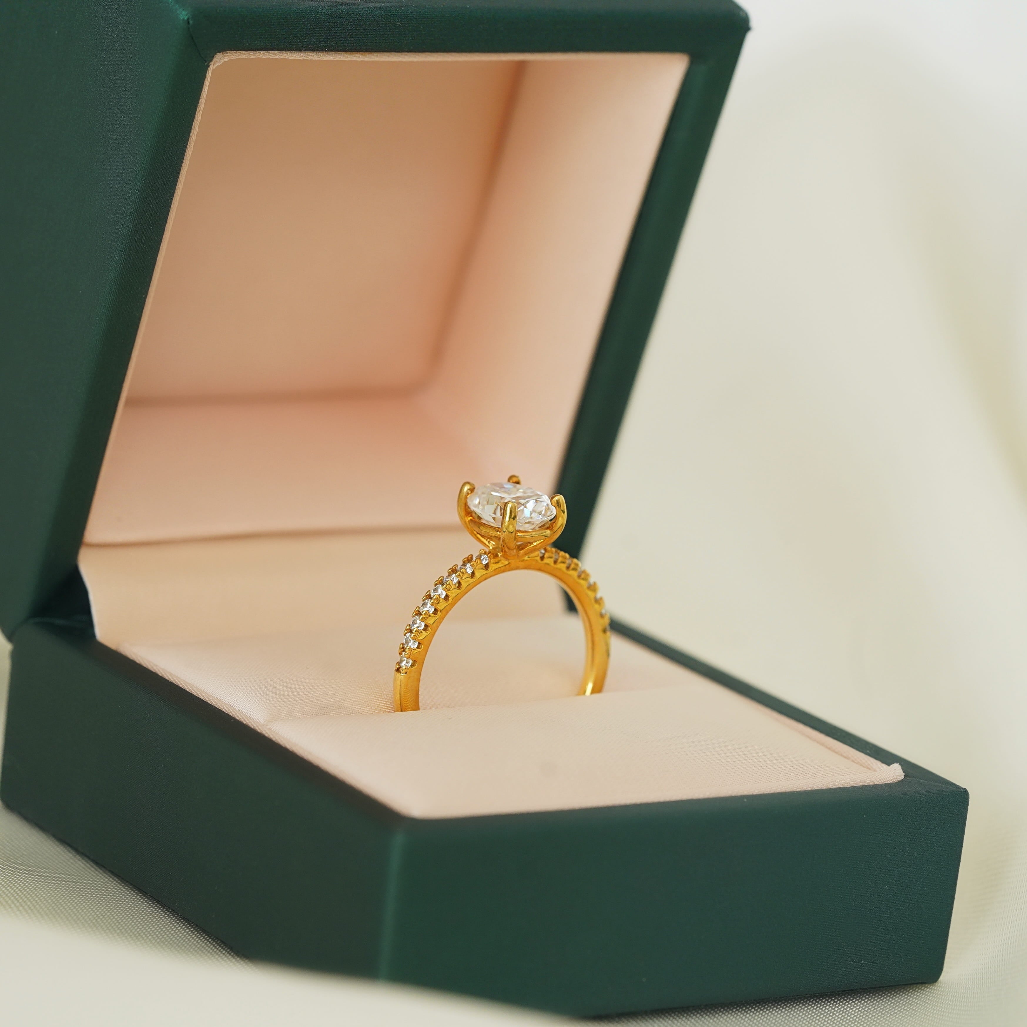 Oval Cut Pavé Setting Ring