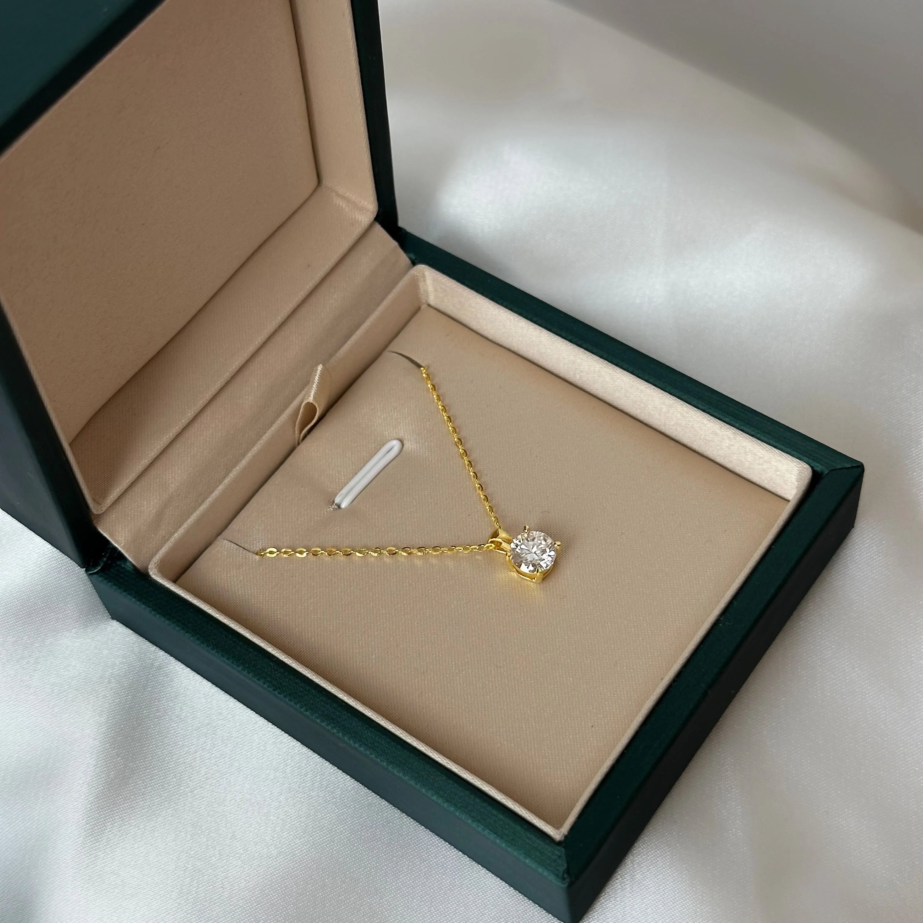 Asteria Classic Necklace