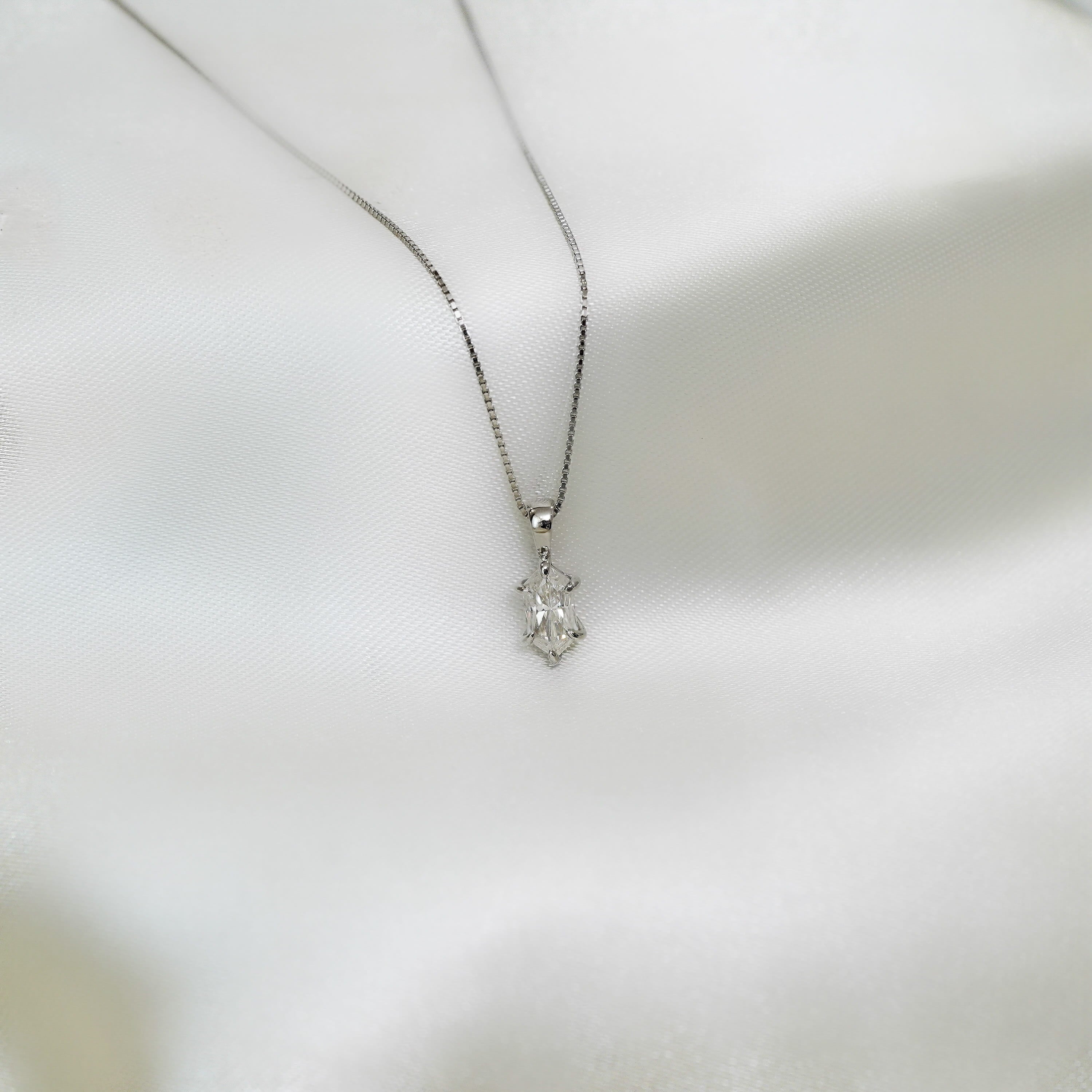 Estera Dutch Marquise Necklace