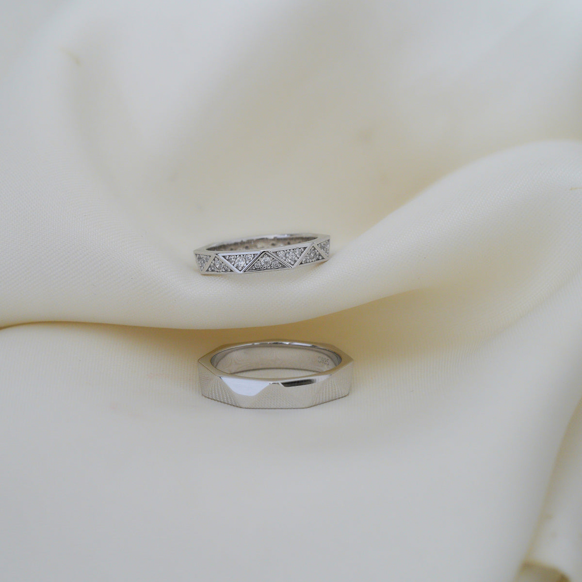 Valence Couple Ring