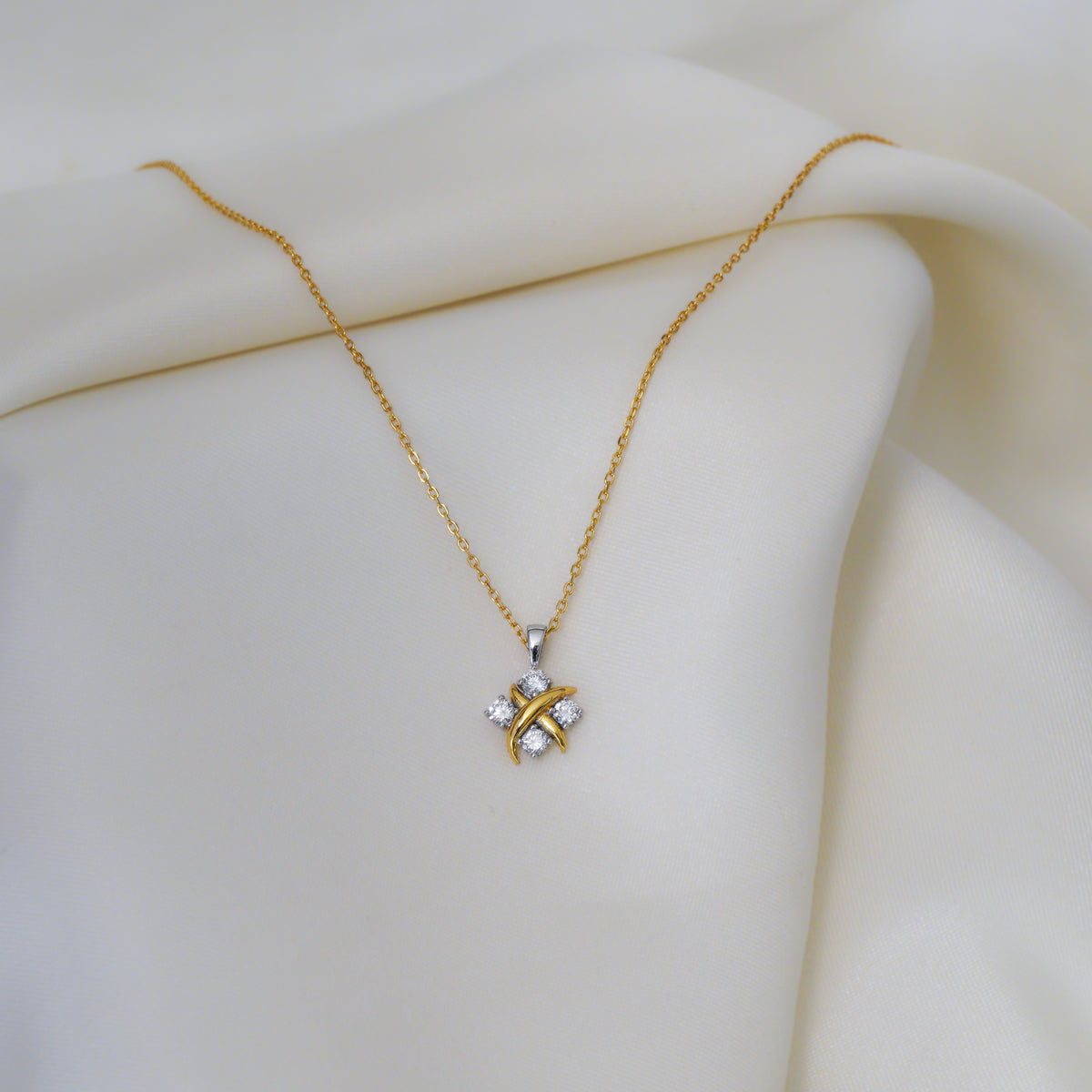 Eclisse Necklace (Diamond)