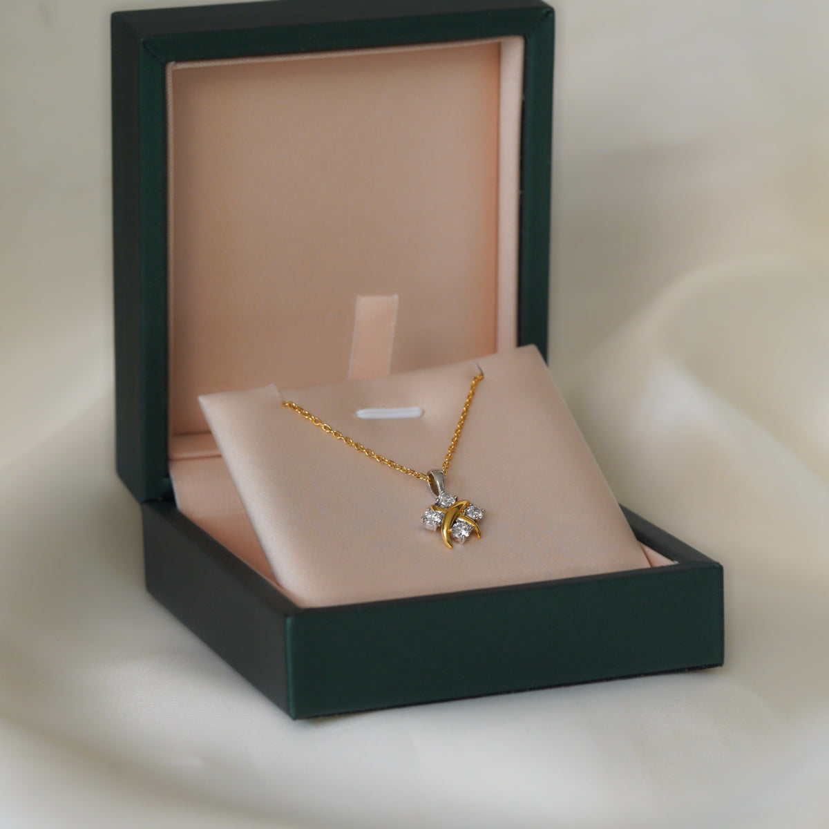 Eclisse Necklace (Diamond)