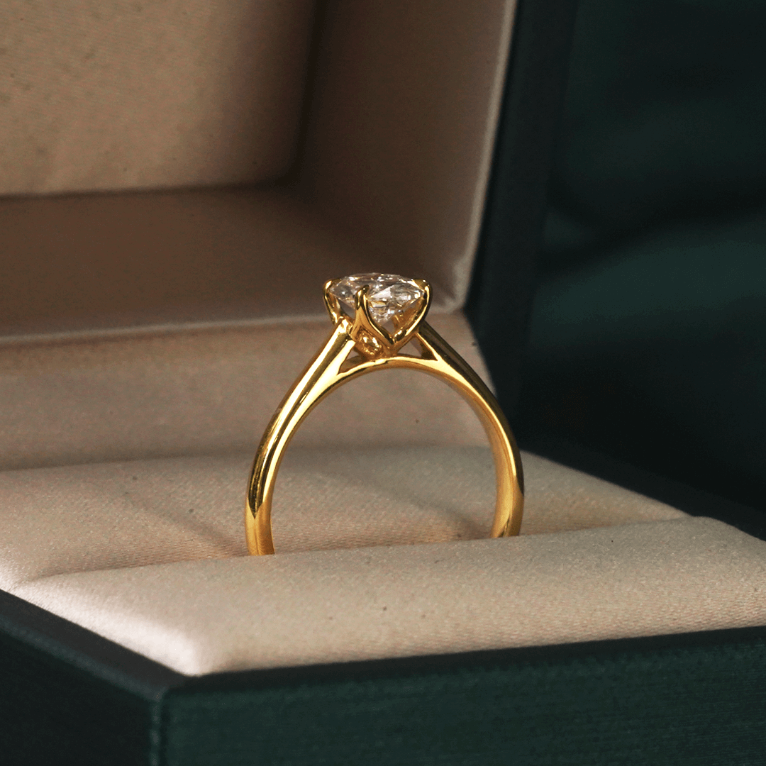 Petal Cathedral Solitaire (Moissanite)