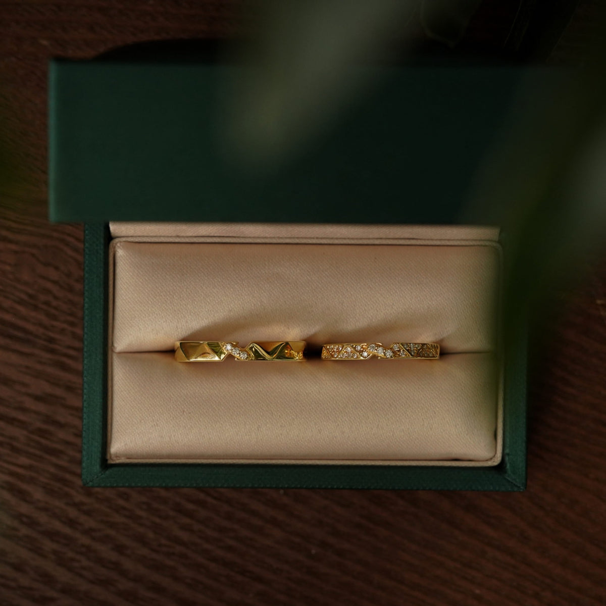 Volans Couple Ring