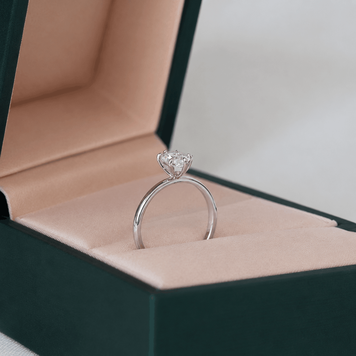 Estera Dutch Marquise Ring